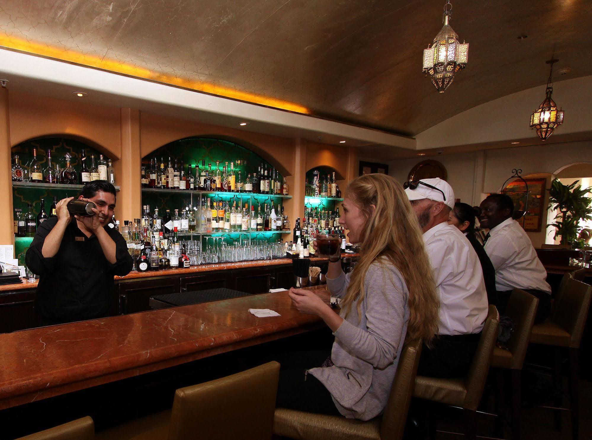 Cypress Inn Carmel-by-the-Sea Екстериор снимка